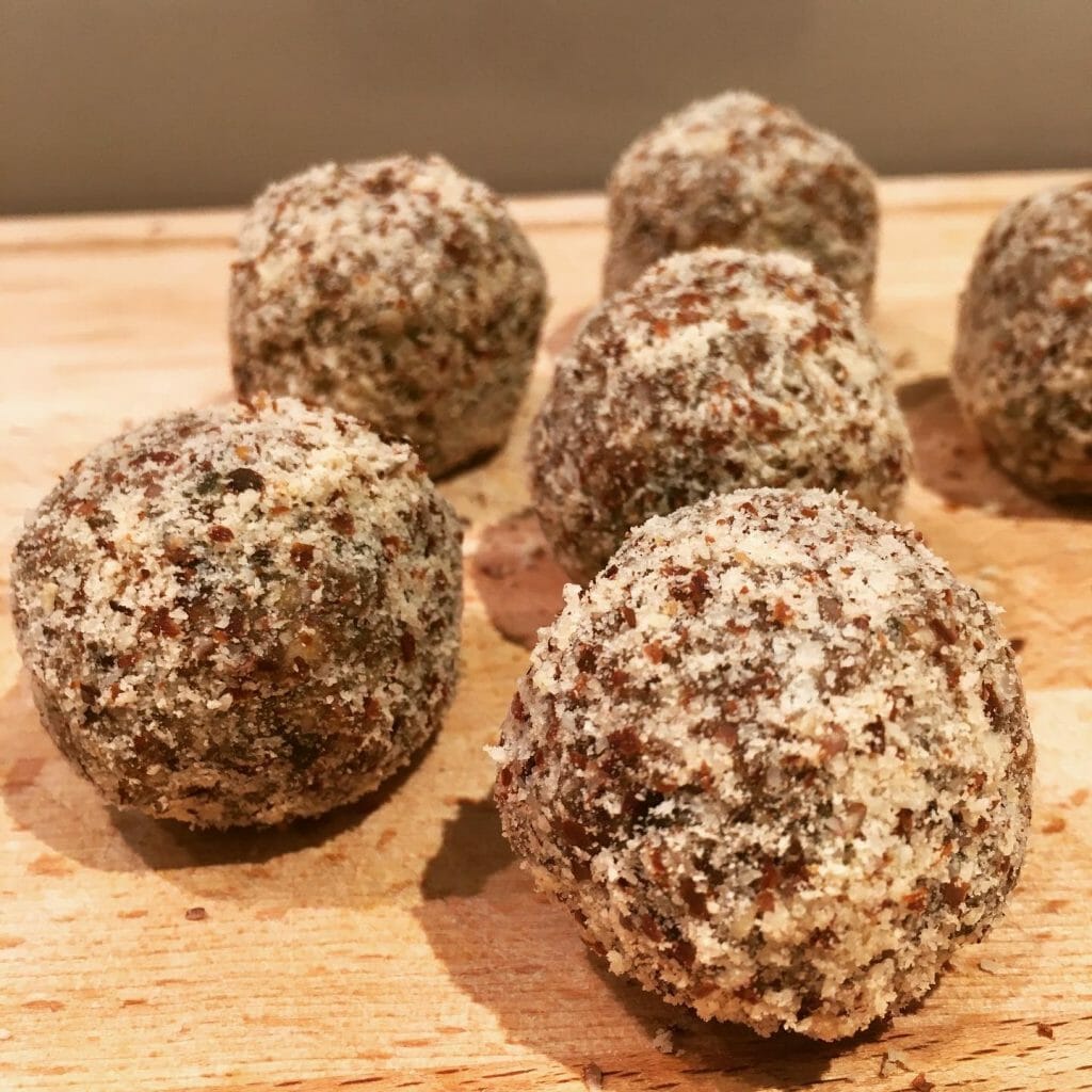 ENERGY BALLS by Lily